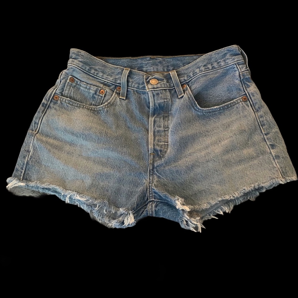Brand New Levi’s 501 Denim Shorts Size - Picture 1 of 3